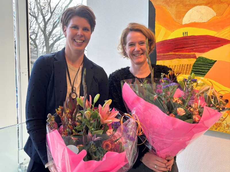 Collega’s Debby en Kim geslaagd!